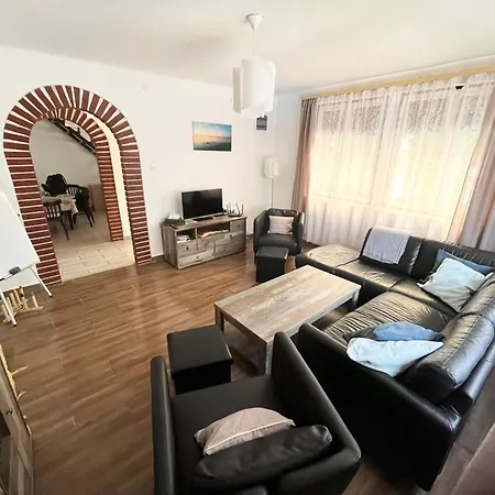 Holiday home Balatonfoelvari Nyaralo