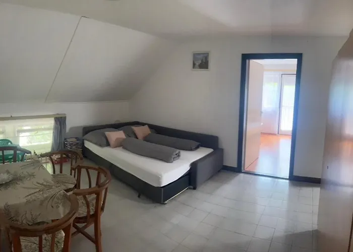 Holiday home Balatonfoelvari Nyaralo *