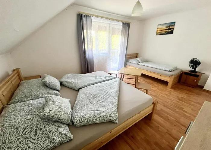 Balatonfoelvari Nyaralo *